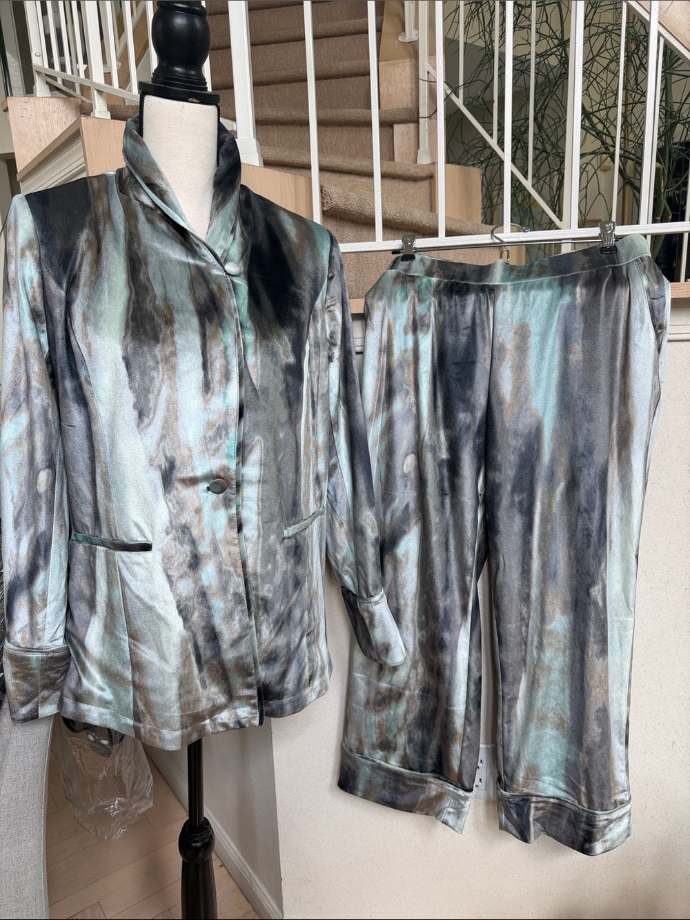 LOGO by Lori Goldstein Satin Watercolor Jacket and Capris in Teal and Gray
